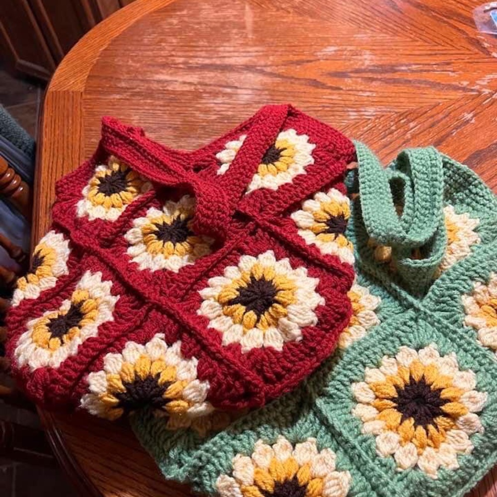 Green purse